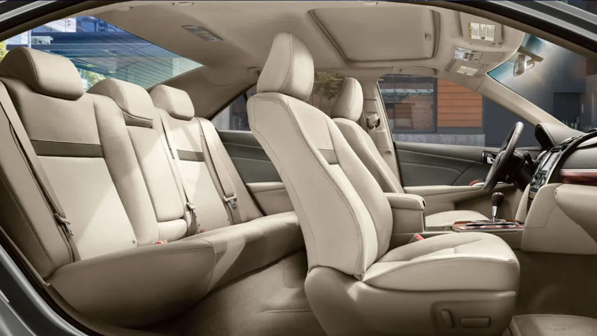 Interior Camry Rental Mobil Bandung