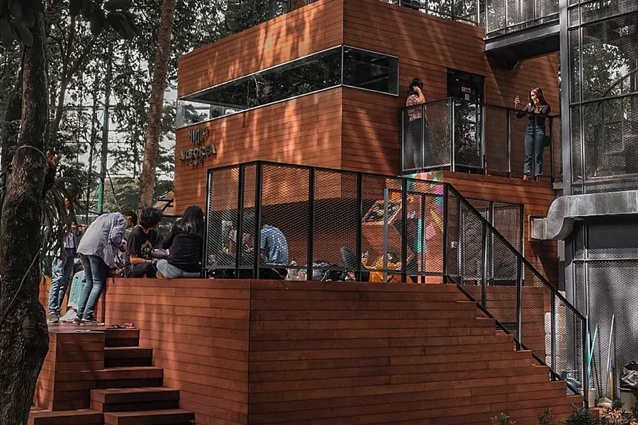 Rental Mobil Jakarta Arborea Cafe