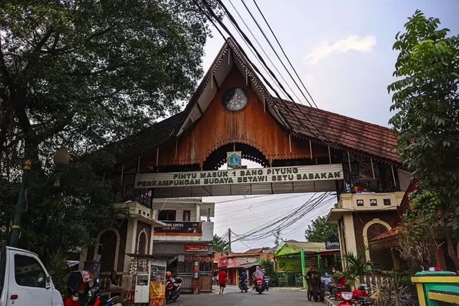 Rental Mobil Jakarta Kampung Betawi
