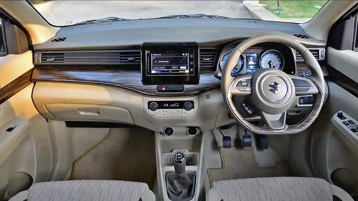 Dashboard Ertiga Rental Mobil Surabaya