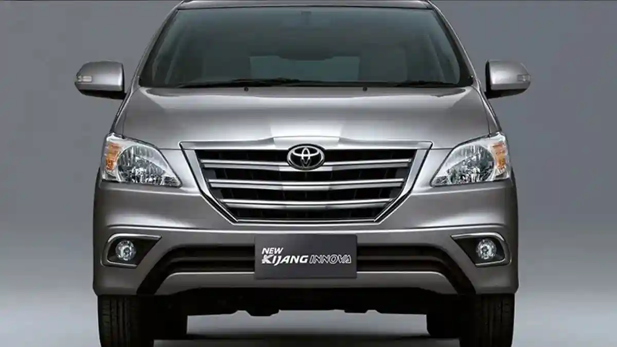 Eksterior Grand New Innova Rental Mobil Tangerang