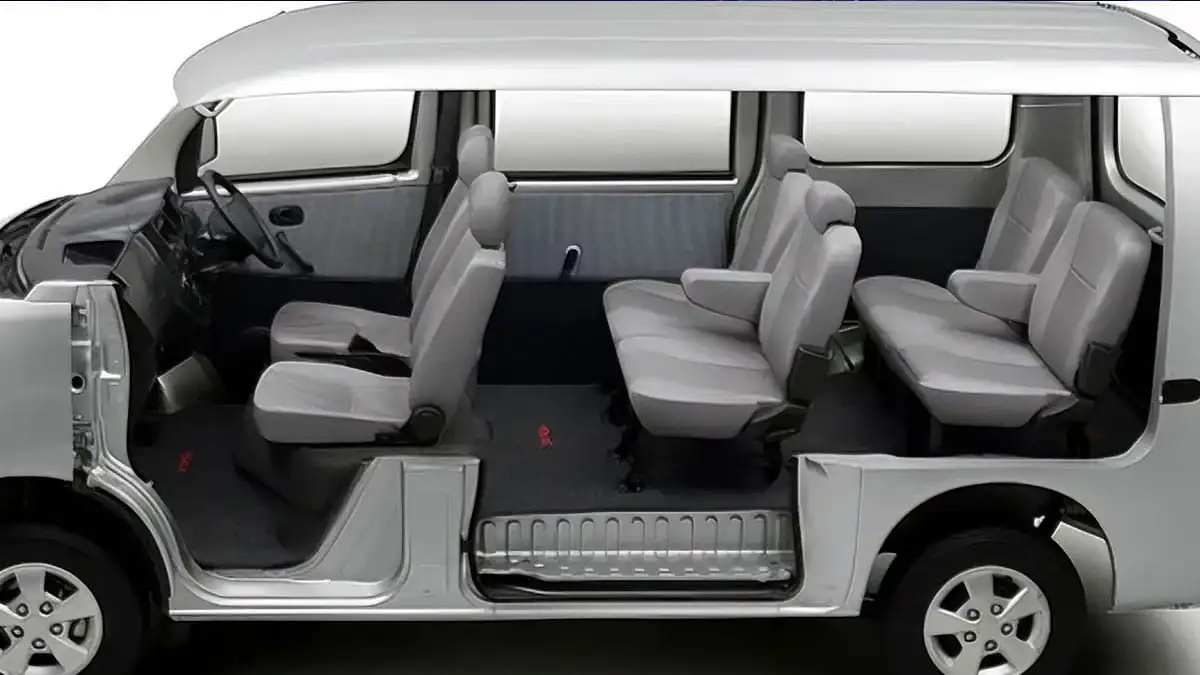 Interior Blindvan Rental Mobil Surabaya