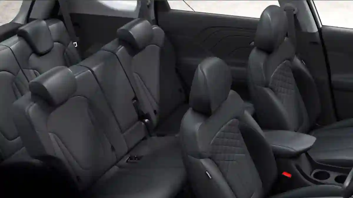 Interior Stargazer Rental Mobil Surabaya