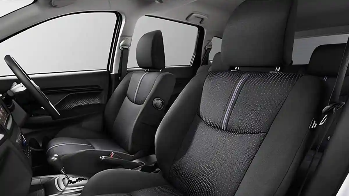 Interior Terios Rental Mobil Surabaya