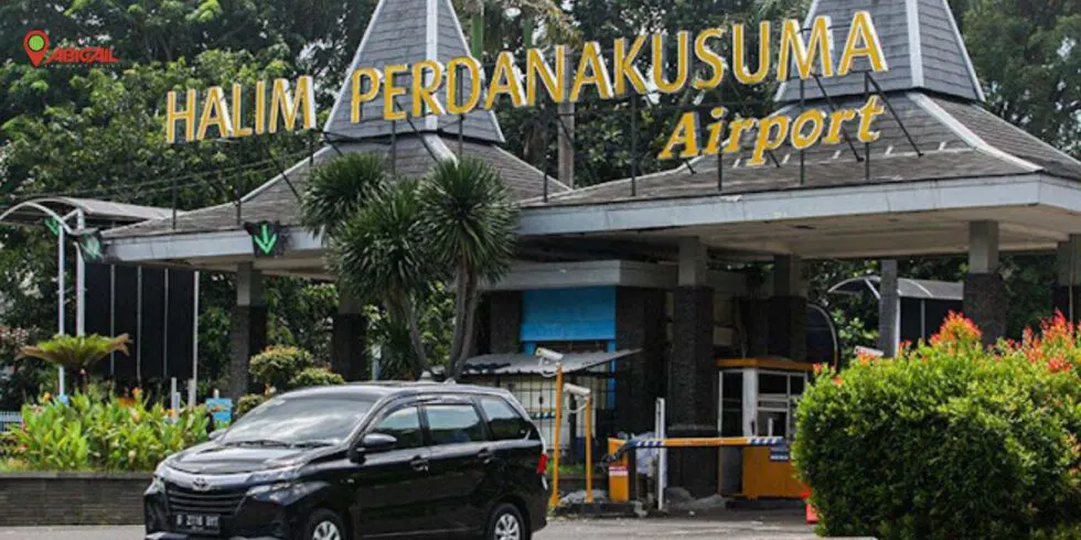 Halim Perdanakusuma Airport Rental Mobil