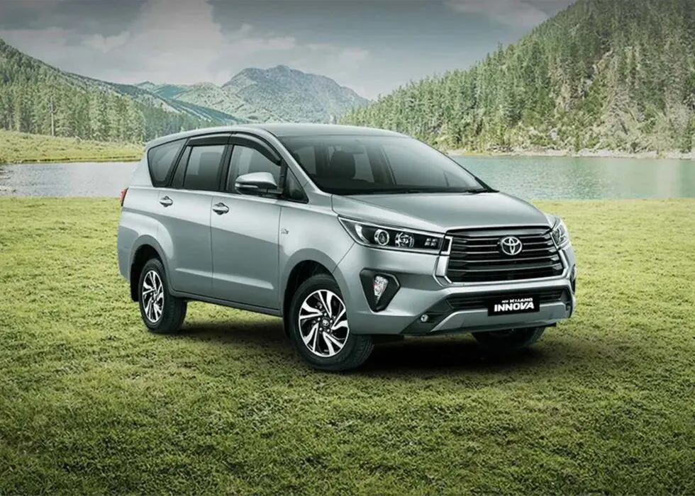 Harga Rental Mobil Innova Reborn