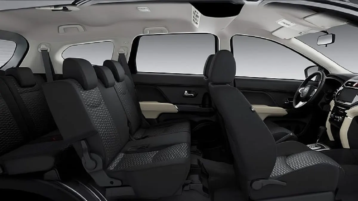 Interior Toyota Rush Rental Mobil Sumedang