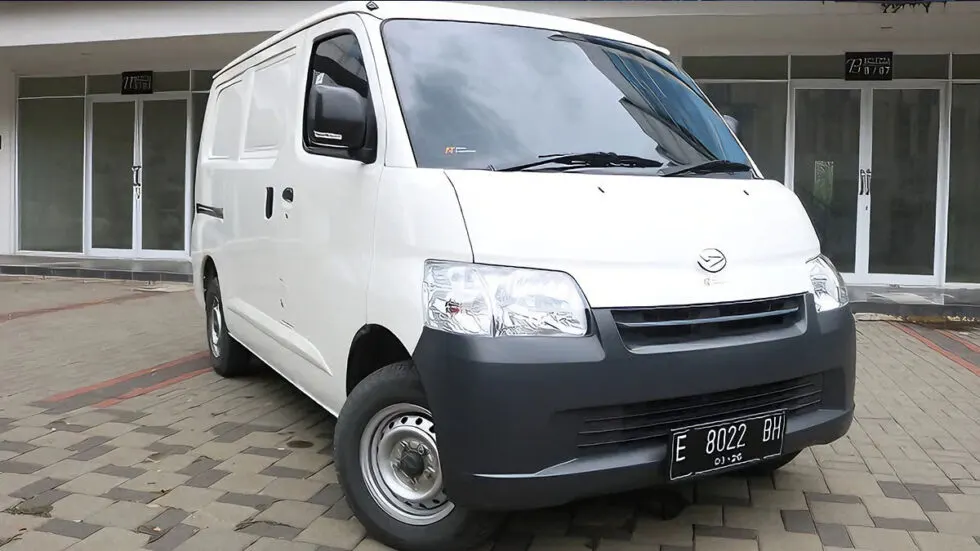 Rental Mobil Blindvan