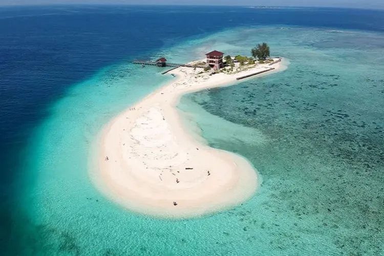 Rental Mobil Makassar ke Pulau Kondingareng Keke Rental Mobil Makassar ke Pulau Kondingareng Keke