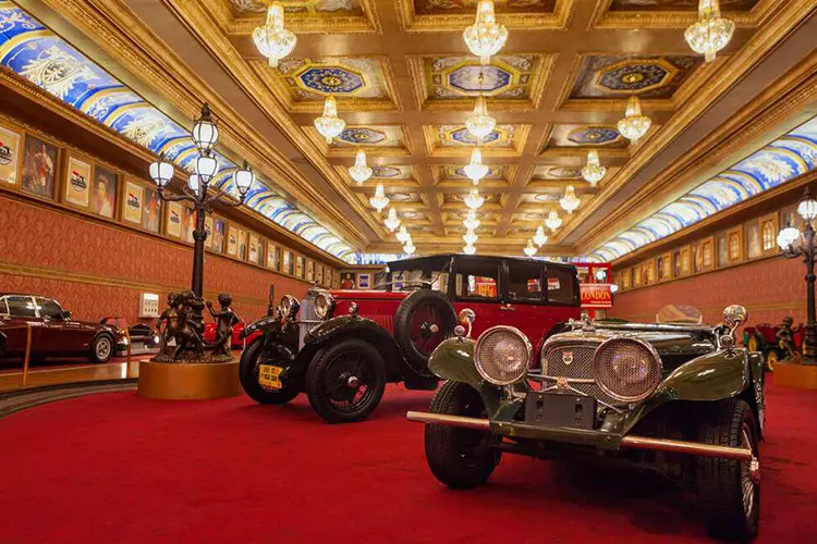 Rental Mobil Malang ke Museum Angkut