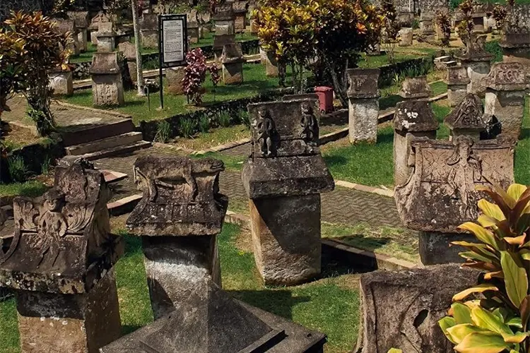 Rental Mobil Manado ke Waruga Sawangan Rental Mobil Manado ke Waruga Sawangan