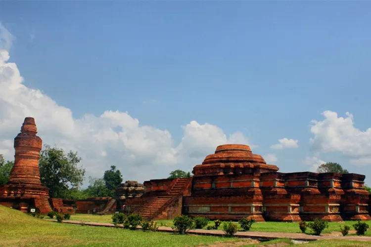 Rental Mobil Pekanbaru ke Candi Muara Takus
