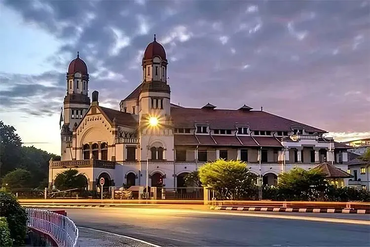 Rental Mobil Semarang