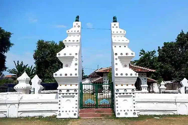 Rental Mobil Cirebon Rental Mobil Cirebon