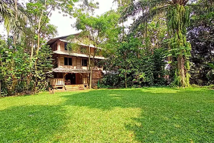 Rental Mobil Depok ke Kampus 99 Pepohonan