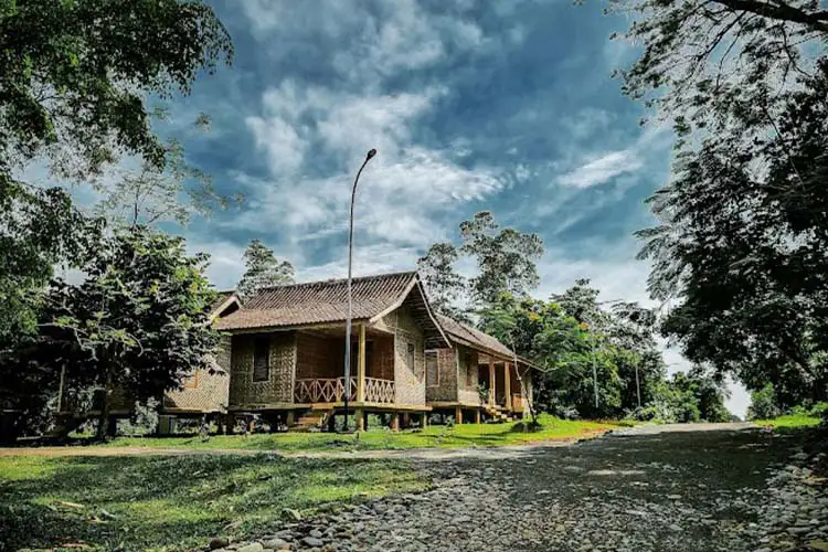 Rental Mobil Depok ke Studio Alam TVRI