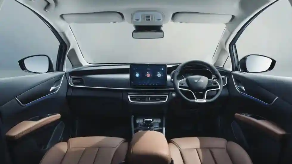 Dashboard BYD M6 Rental Mobil Tangerang