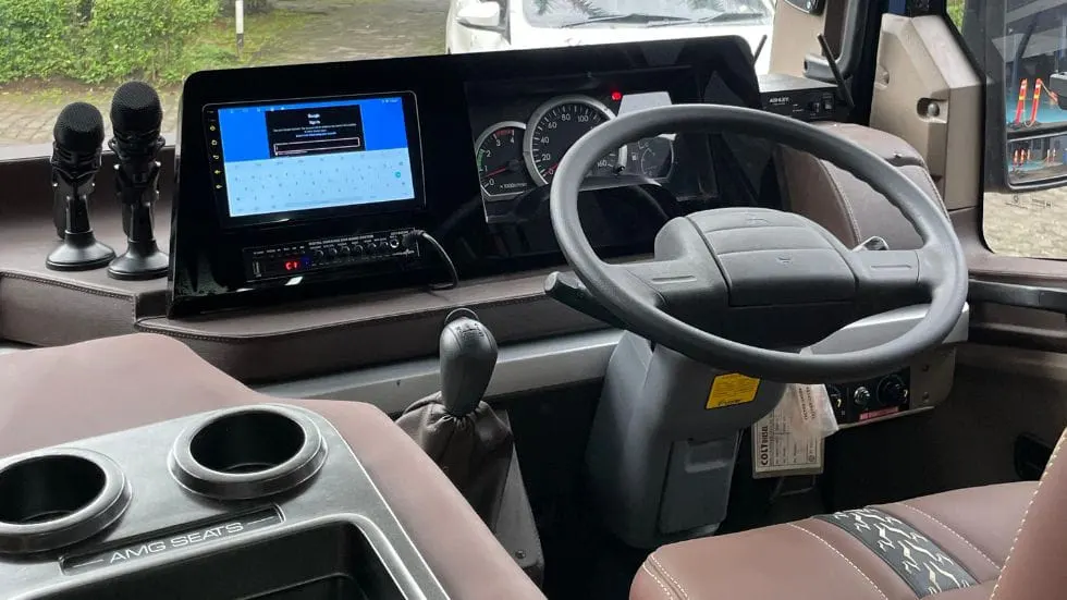Dashboard rental mobil Neo Grantour Bandung