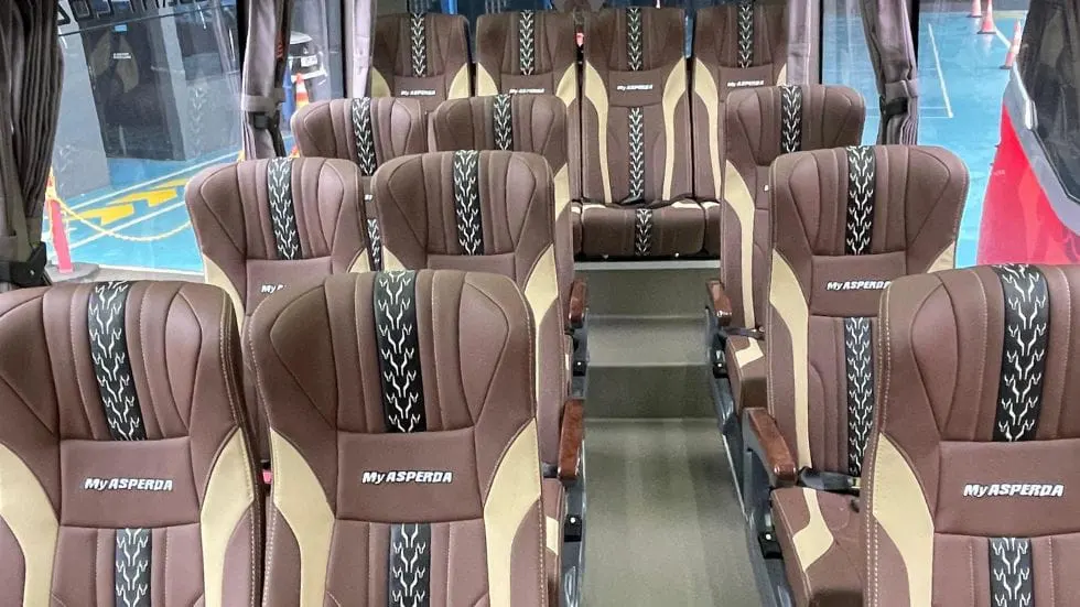 Interior mobil Neo Grantour Bandung