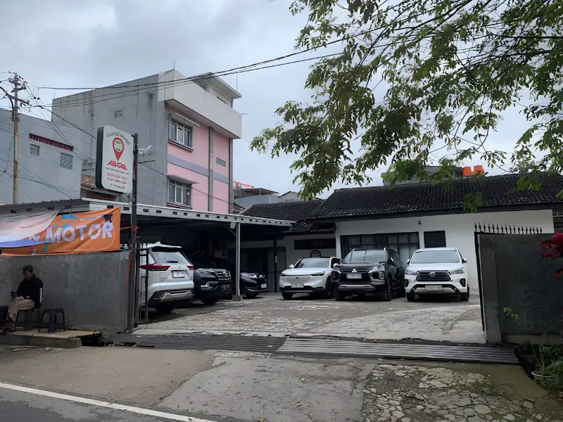 Sewa Mobil Bandung Abigail Rental